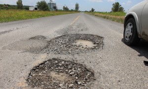 peligran-por-los-baches-en-carretera-a-jalpa-28a0ca36d233e4de6c0186ed0d8ef5c9